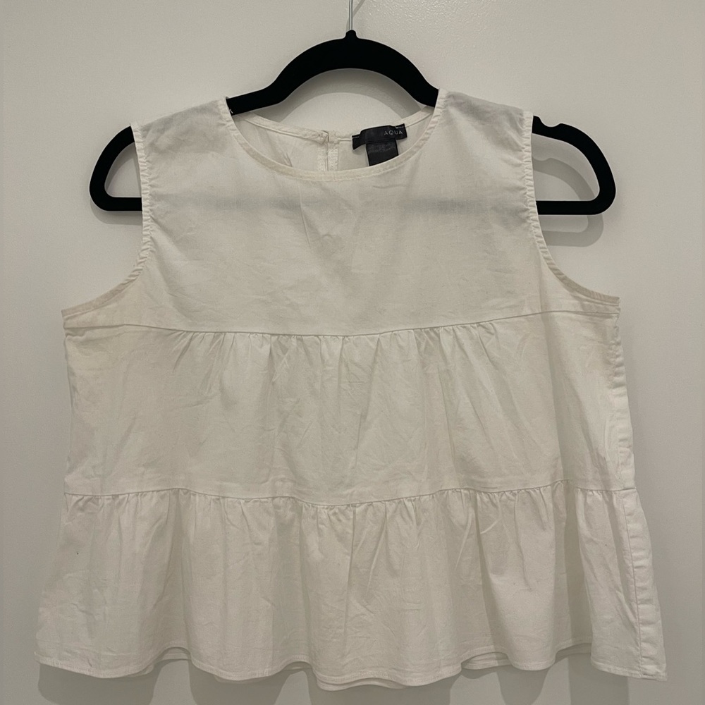 Aqua trapeze crop top. White. Size M.